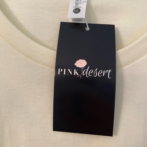 Bnwt Cream Short Sleeve Tee with Tree Design - Picture 3 of 4